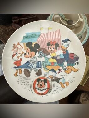 Vintage Disney Mickey Mouse Club Kids Parade Decorative Plate